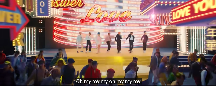 “Boy With Luv” é uma colaboração entre o grupo sul-coreano BTS e a cantora americana Halsey “Boy With Luv” é uma colaboração entre o grupo sul-coreano BTS e a cantora americana Halsey