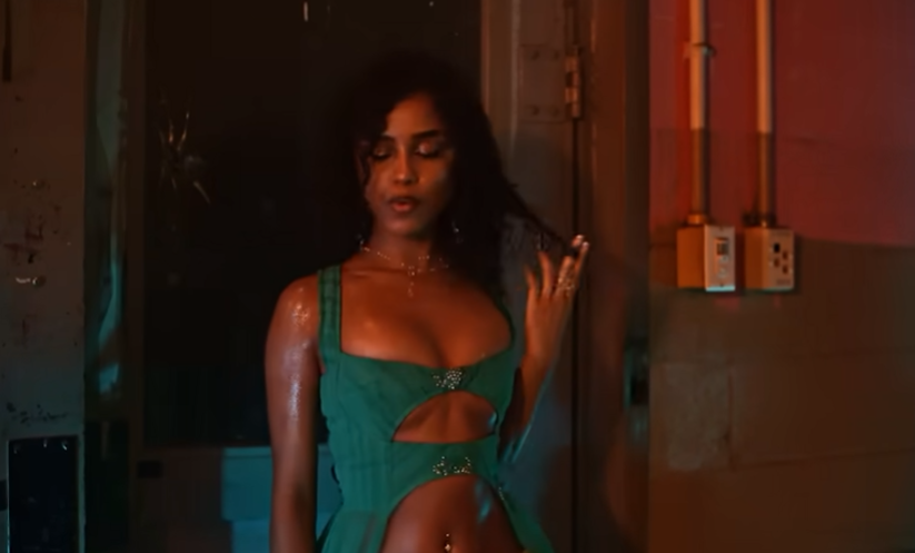 "Tyla's 'Water': A Sensational Dive into Sensuality and Self-Discovery" - Music Video Review