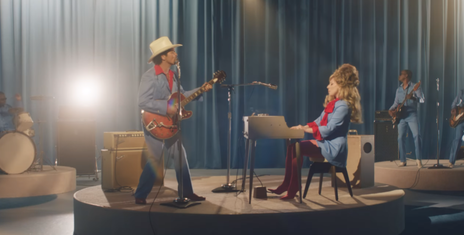 Die with a Smile”: Colaboração Lady Gaga e Bruno Mars Die with a Smile”: Colaboração Lady Gaga e Bruno Mars